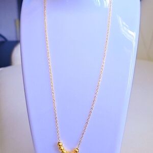 Elegant Gold Necklace